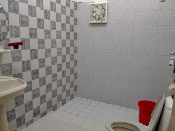 Bathroom, Peridot Cottage, Islamabad