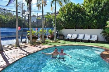 Others 4, Brisbane Backpackers Resort, West End