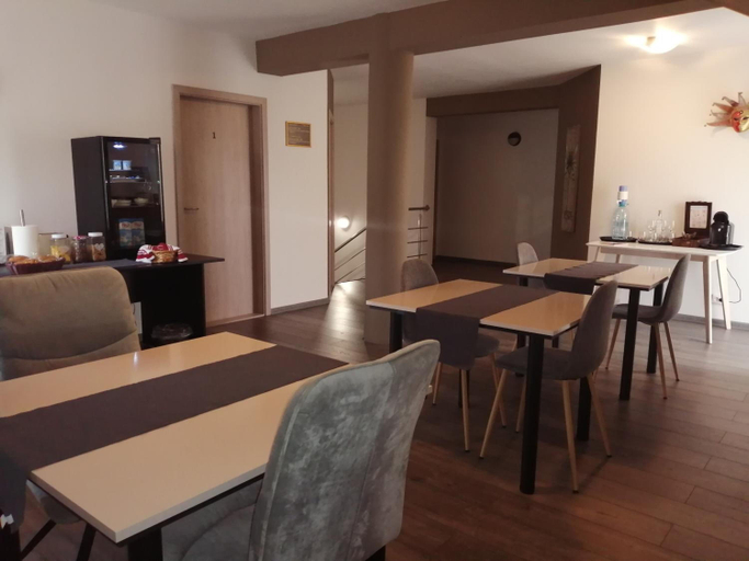 Food & Drinks 5, Green Wood Residence, Timisoara