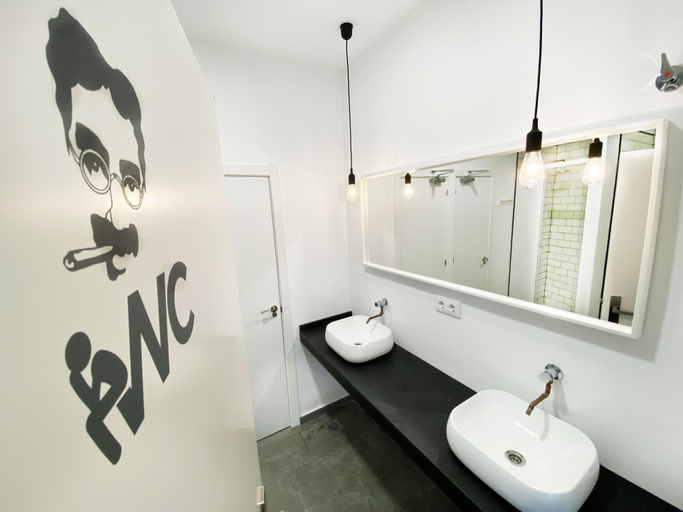 Bathroom 4, ECO Hostel, Granada