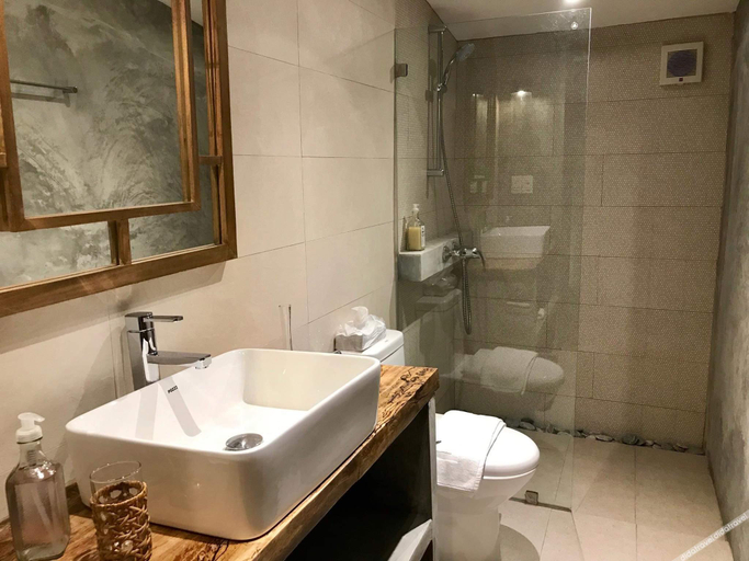 Others 3, Hamanda Hotel, Bacolor