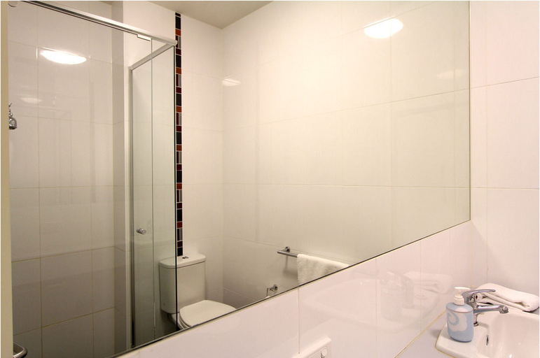 Bathroom, Alston Apartments Hotel, Melbourne