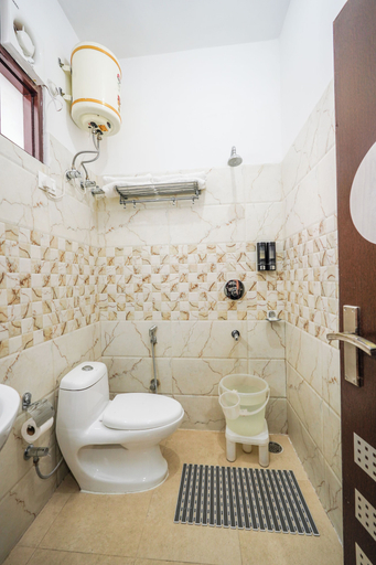 Bathroom 3, Hotel Natures View, Kangra