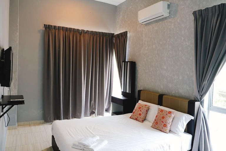 Others 2, OK FAMILY VILLA-14Rooms 36pax, Kinta