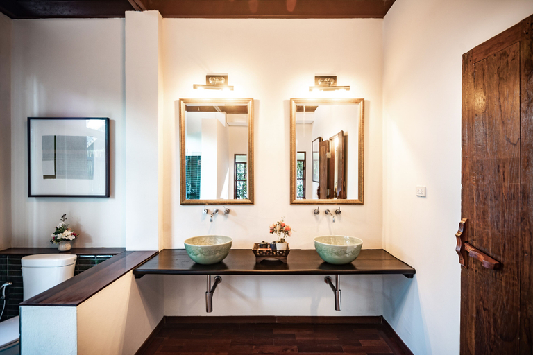 Bathroom 5, PAK RAM, Mae Rim