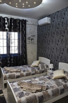 Others 3, B&B Il Cuore dellEtna, Catania