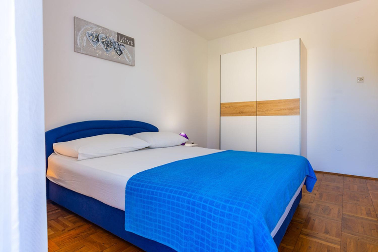 Bedroom 2, Apartments Pero by El-Pi Tours, Malinska-Dubašnica