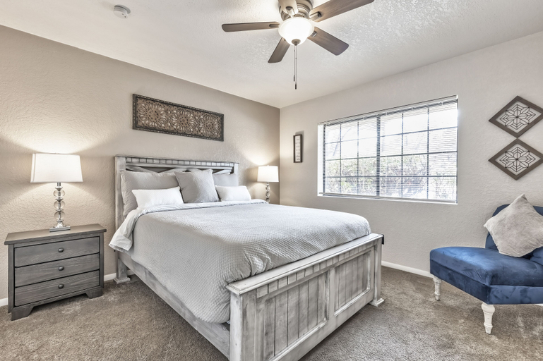 Bedroom 5, Luxurious Home with Red Rock Views, Yavapai