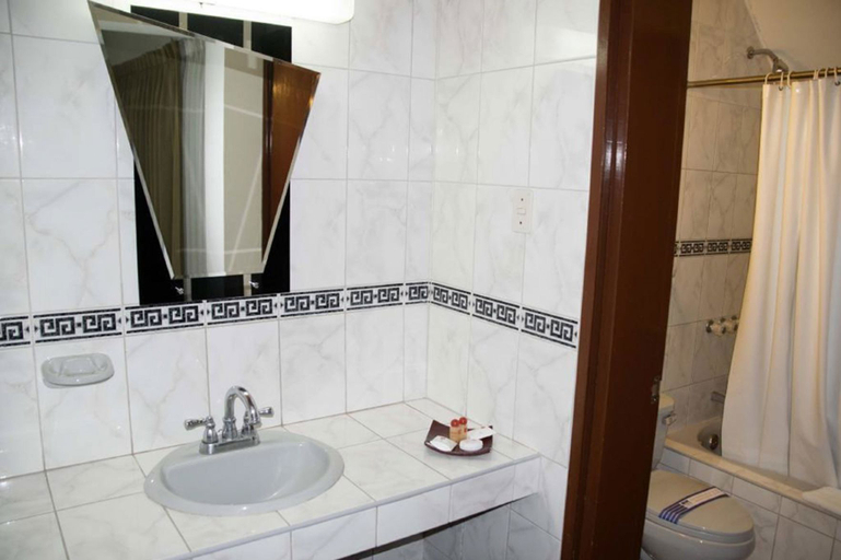 Bathroom 4, DM Hoteles Nasca, Nazca
