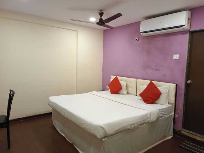 Bedroom 2, Hotel Pub Street Inn, Thane