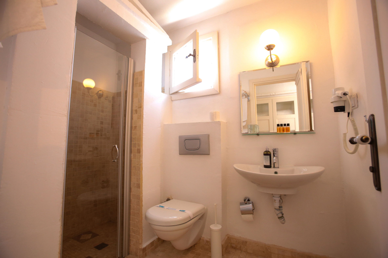 Bathroom 5, Moshinos Otel, Ayvalık