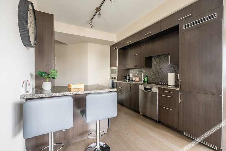 Others 5, Modern Apartments in North York, Toronto