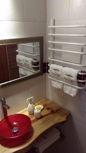 Bathroom 3, Recanto das Acacias, Camanducaia