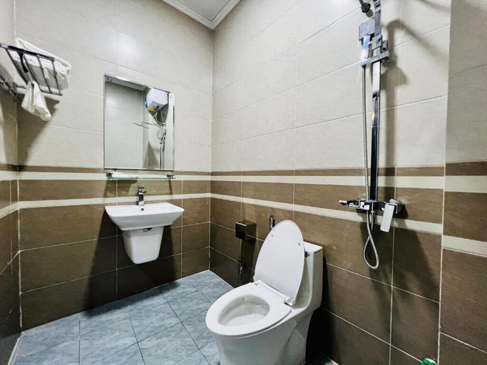 Bathroom 5, THANH HONG HOTEL, Hà Tĩnh