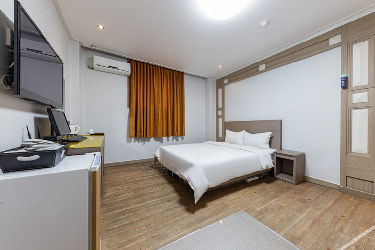 Others, Buyeo Soo Motel, Buyeo