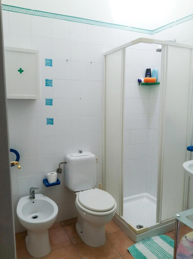 Bathroom 3, Stintino Apartments, Sassari