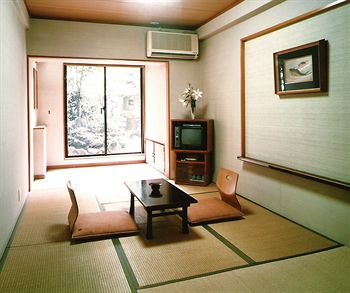Others 5, Sumisho Hotel, Chūō