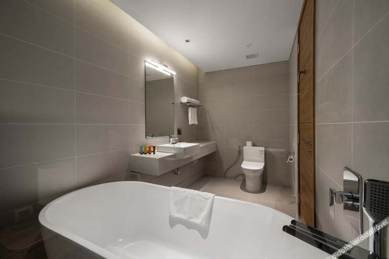 Bathroom 4, Flamingo Premium Lan Ha Bay Resort, Cát Hải