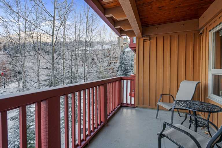 Others 3, Panorama Springs Lodge, East Kootenay