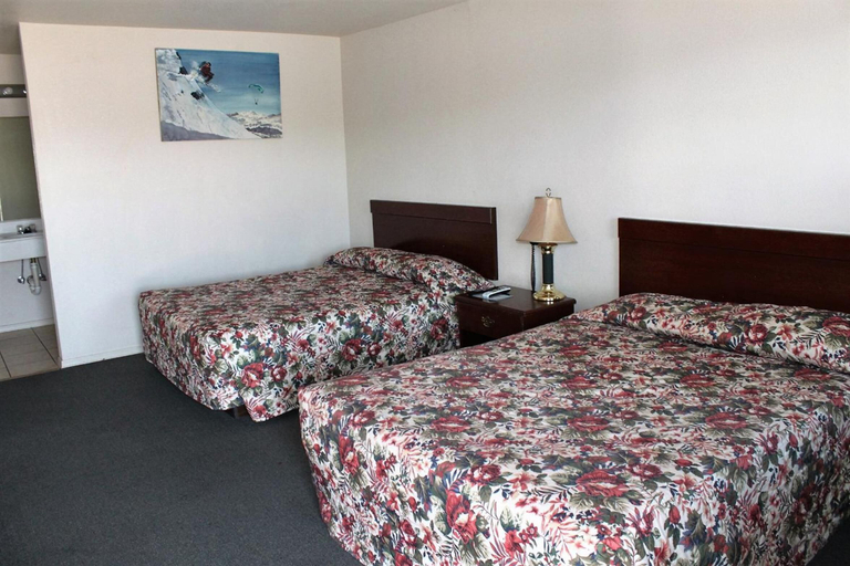 Bedroom 2, Adobe Inn Motel, El Paso