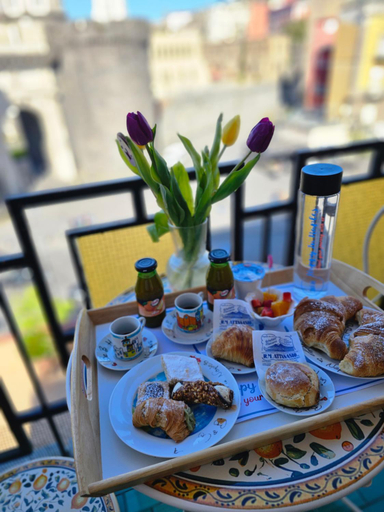 Food & Drinks 4, Happy in Naples, Napoli