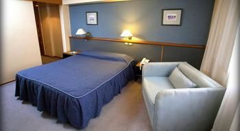 Others 3, Ducal Suites, Capital