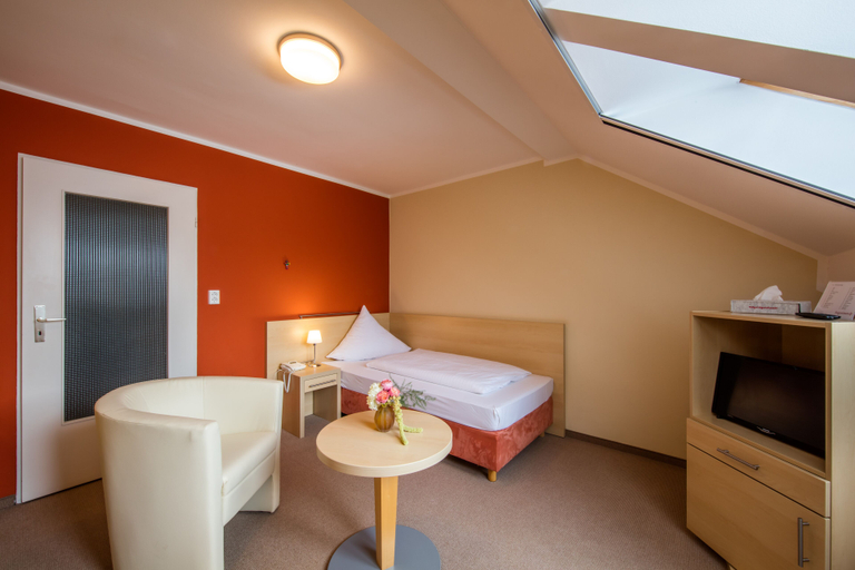 Bedroom 3, Hofgut Algertshausen, Landsberg am Lech
