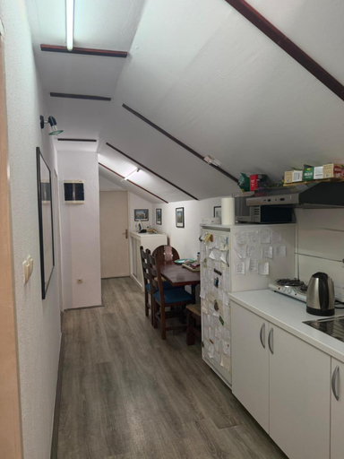 Others 5, Hostel FM, Herzegovina-Neretva
