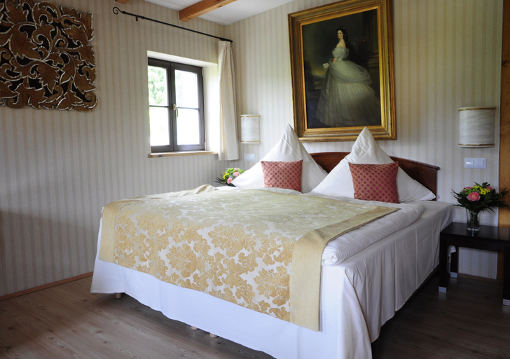 Bedroom 3, Hotel Schlossresidenz Heitzenhofen, Regensburg