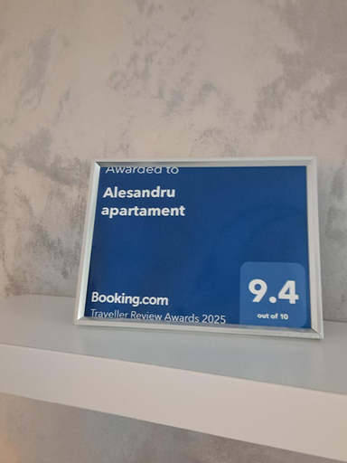 Others 3, Alesandru Apartament , Pitesti