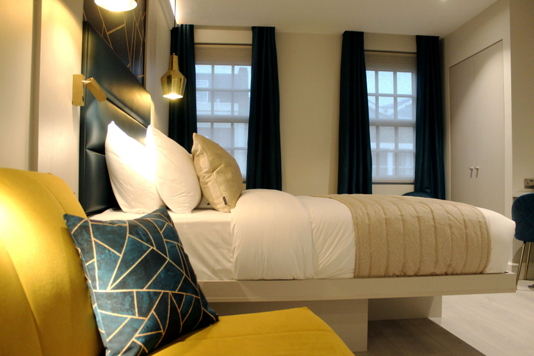 Bedroom 2, NOX Waterloo, London