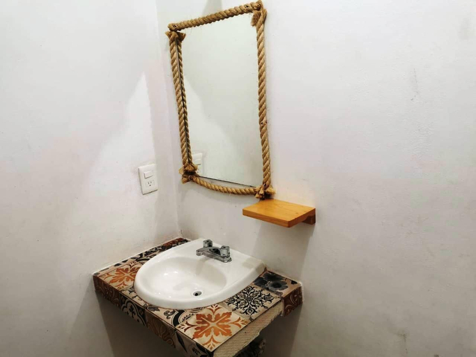 Bathroom 3, Naay Bej, Cozumel