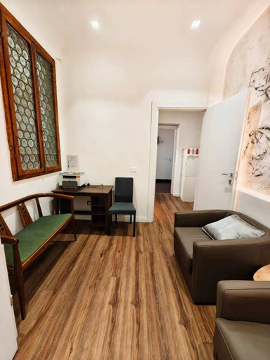 Interior 2, Annettas house, Florence