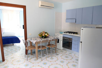 Others 3, Marina Grande Residence, Napoli