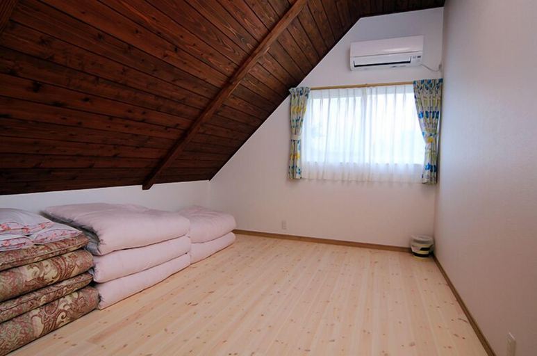 Bedroom 2, Kawaguchiko Cottage Superba Vista, Fujikawaguchiko