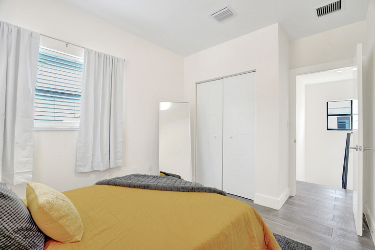 Others 5, The Zen Suites, Broward