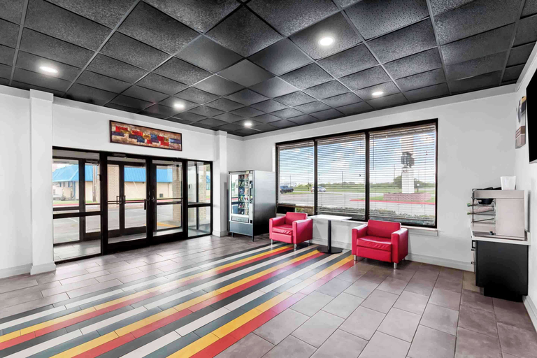 Public Area 2, Studio 6 Port Lavaca, TX, Calhoun
