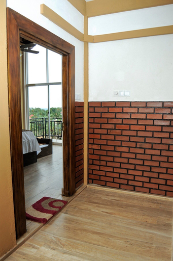 Others 4, Woody Crest Hotel, Trincomalee Town and Gravets