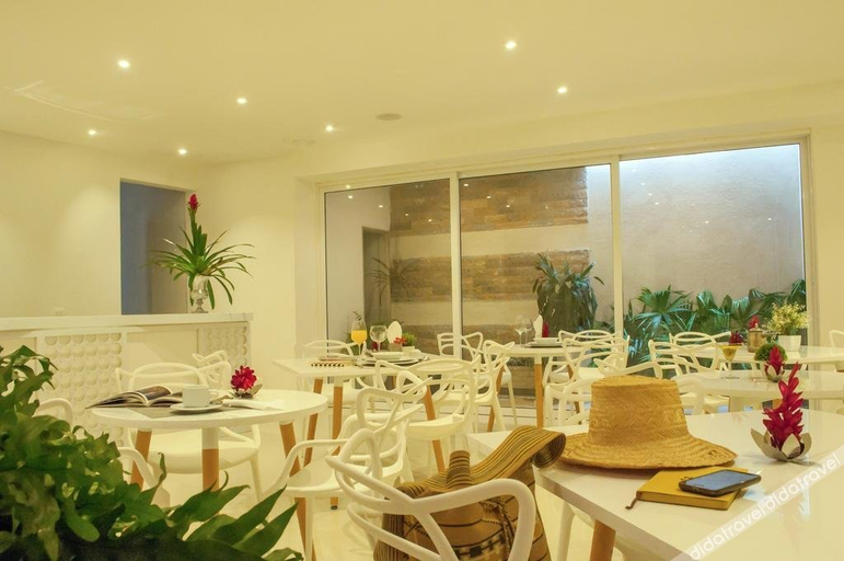 Food & Drinks 4, Hotel 1525 By Geh Suites, Santa Marta (Dist. Esp.)