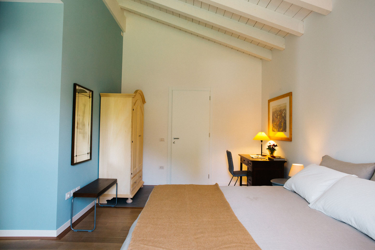 Bedroom 4, SoloQui B&B, Treviso