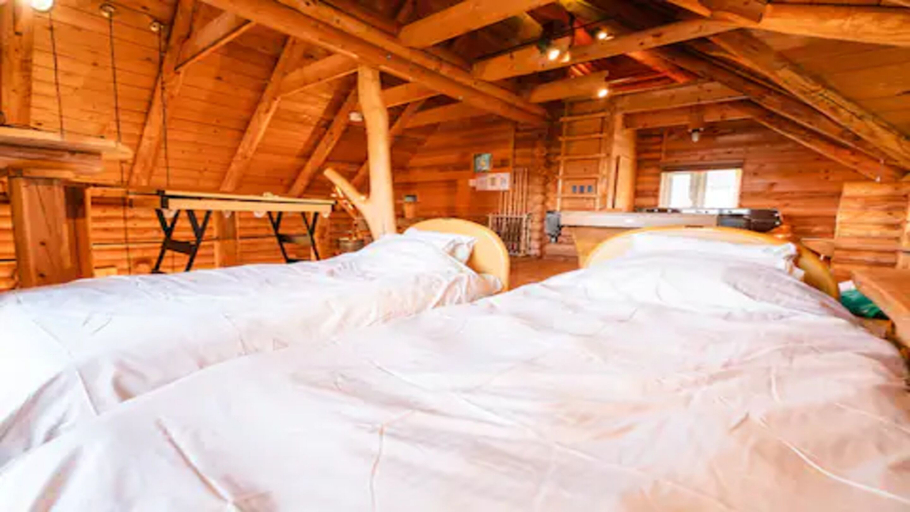 Bedroom 2, Lake Toya Hillside House / Spacious Log House, Tōyako