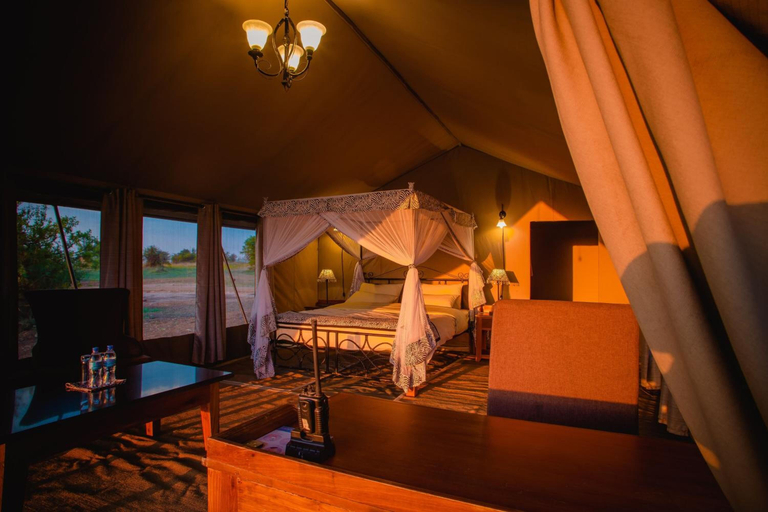 Bedroom 2, Serengeti River Camp, Serengeti