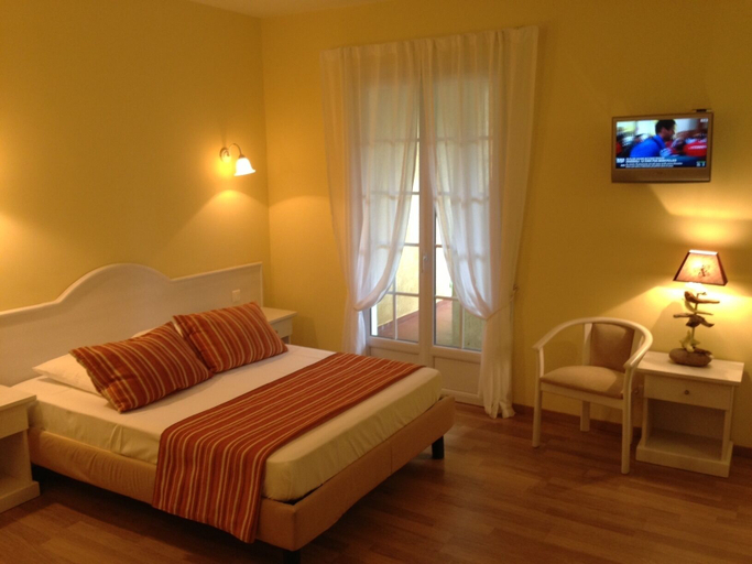 Bedroom 2, Auberge Les Oliviers, Haute-Corse