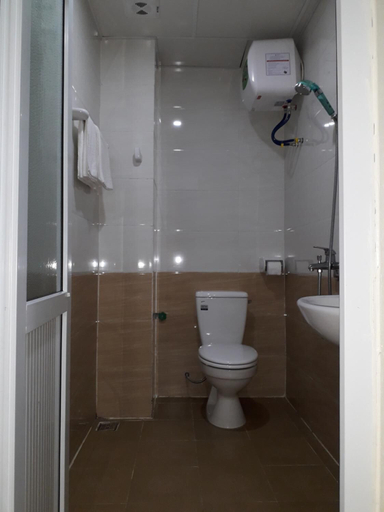 Bathroom, Guesthouse Anh Khang, Hạ Long