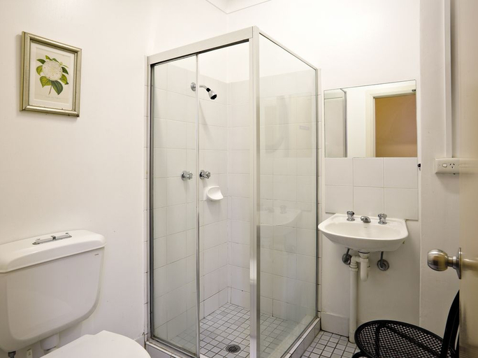 Bathroom, The Woolbrokers at Darling Harbour, Sydney