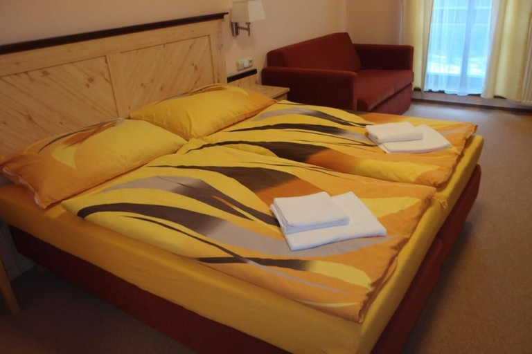 Others 3, Hotel Obří Sud, Liberec