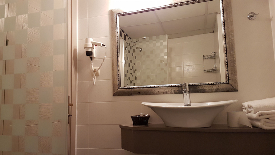 Bathroom 4, Ileri Hotel & Apartments, Çeşme