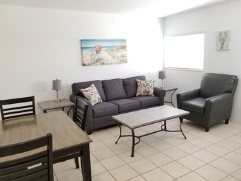 Others 4, Sandalwood Beach Resort, Pinellas