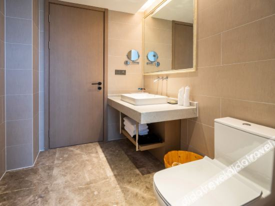 Others 2, Galactic G-Luxe Hotel, Zhangjiajie