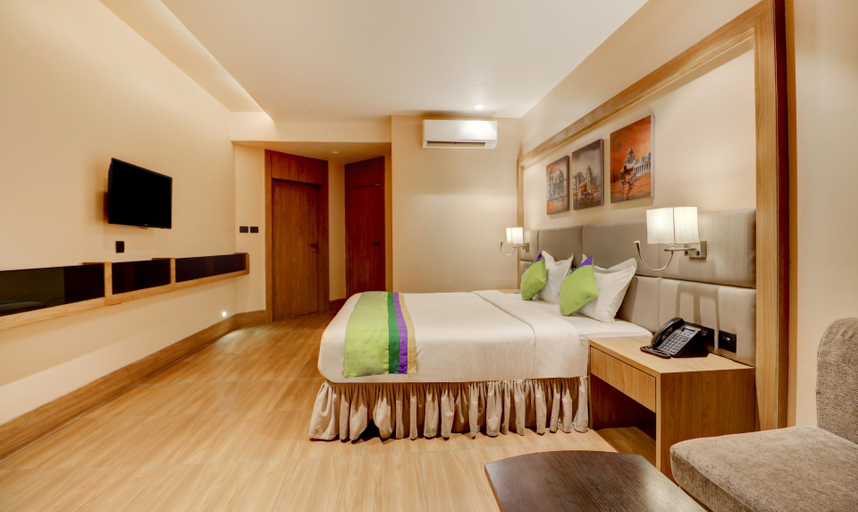 Others 5, Treebo Radhe Palace, Lake Town, North 24 Parganas